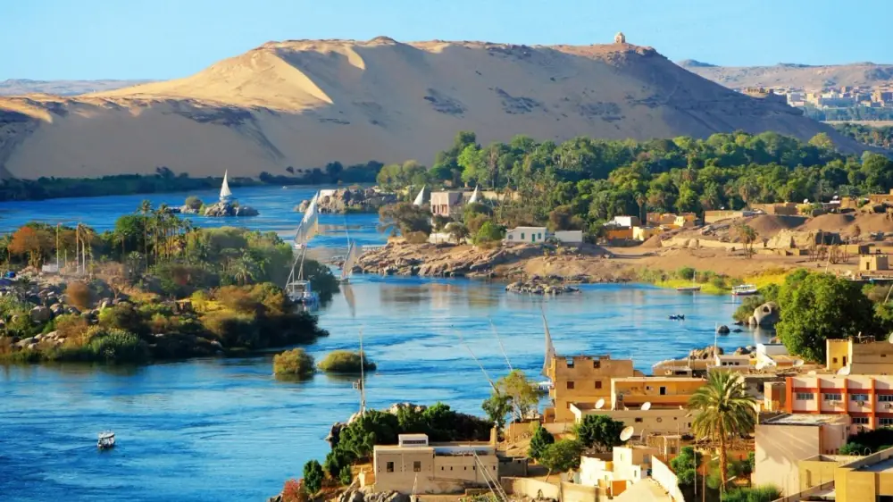 Transfer nach Luxor Richtung Niltal