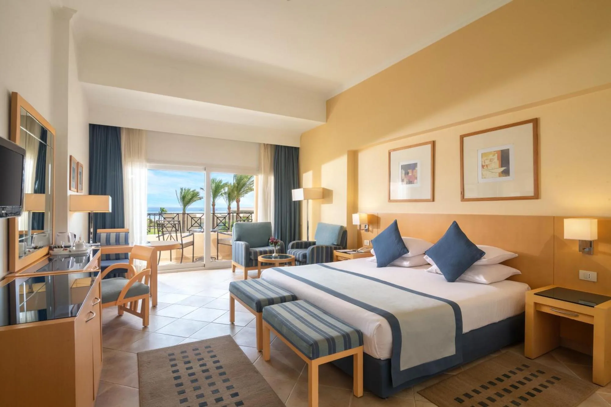 Transfer Flughafen Hurghada zum Cleopatra Luxury Resort Makadi Bay