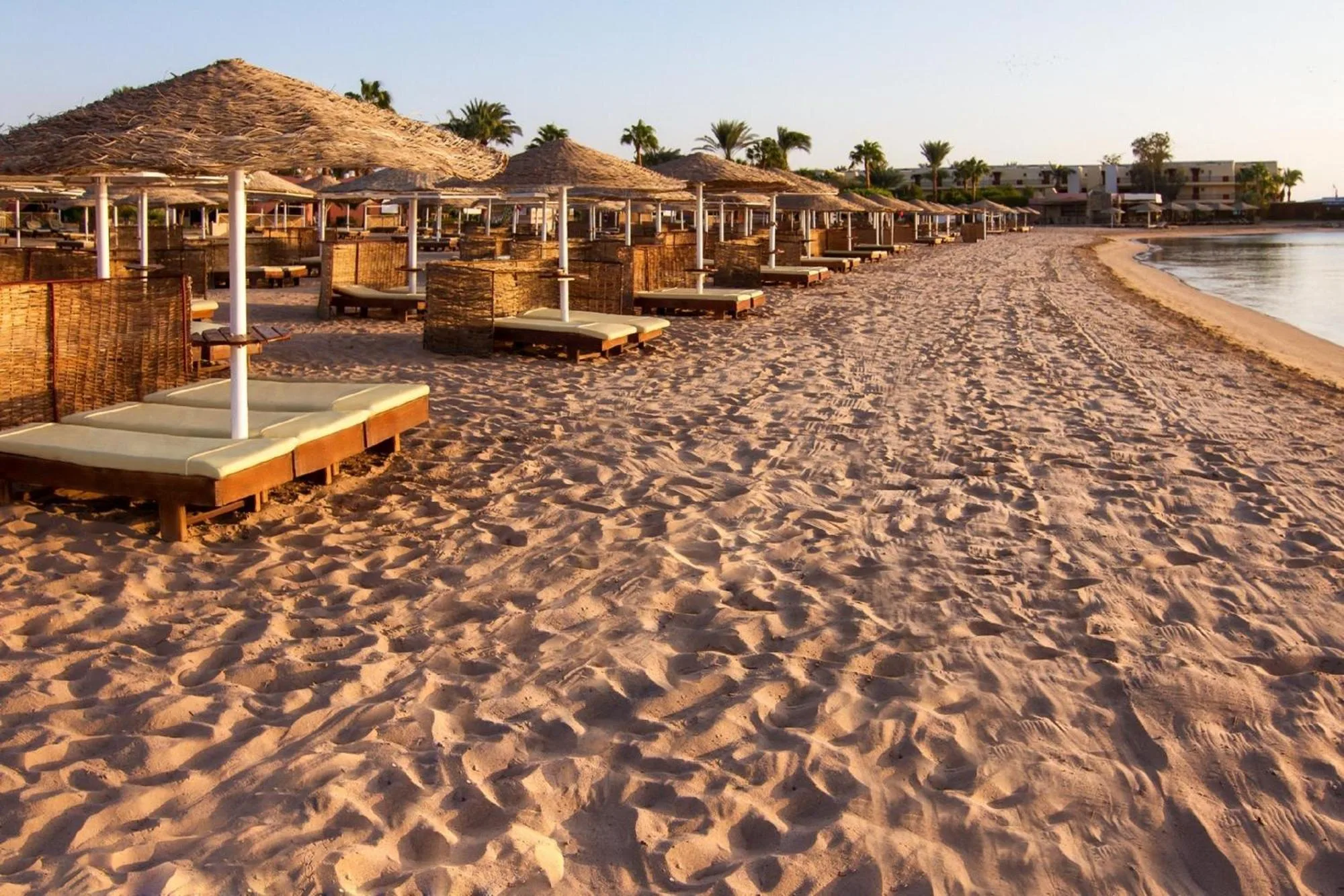 Privattransfer zum Eagles Paradise Abu Soma Resort in Abu Soma Safaga